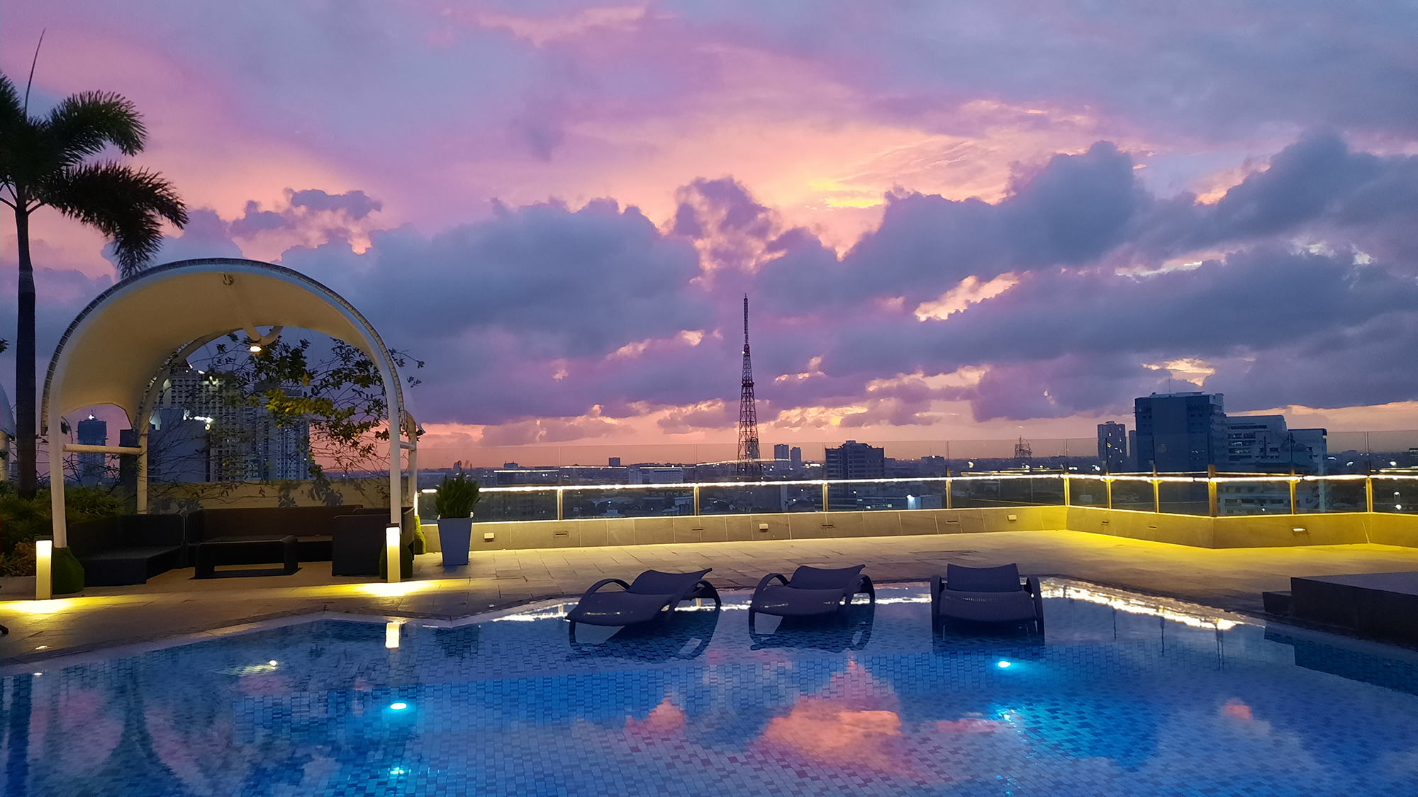 Power’s out, so we stayed at Luxent Hotel